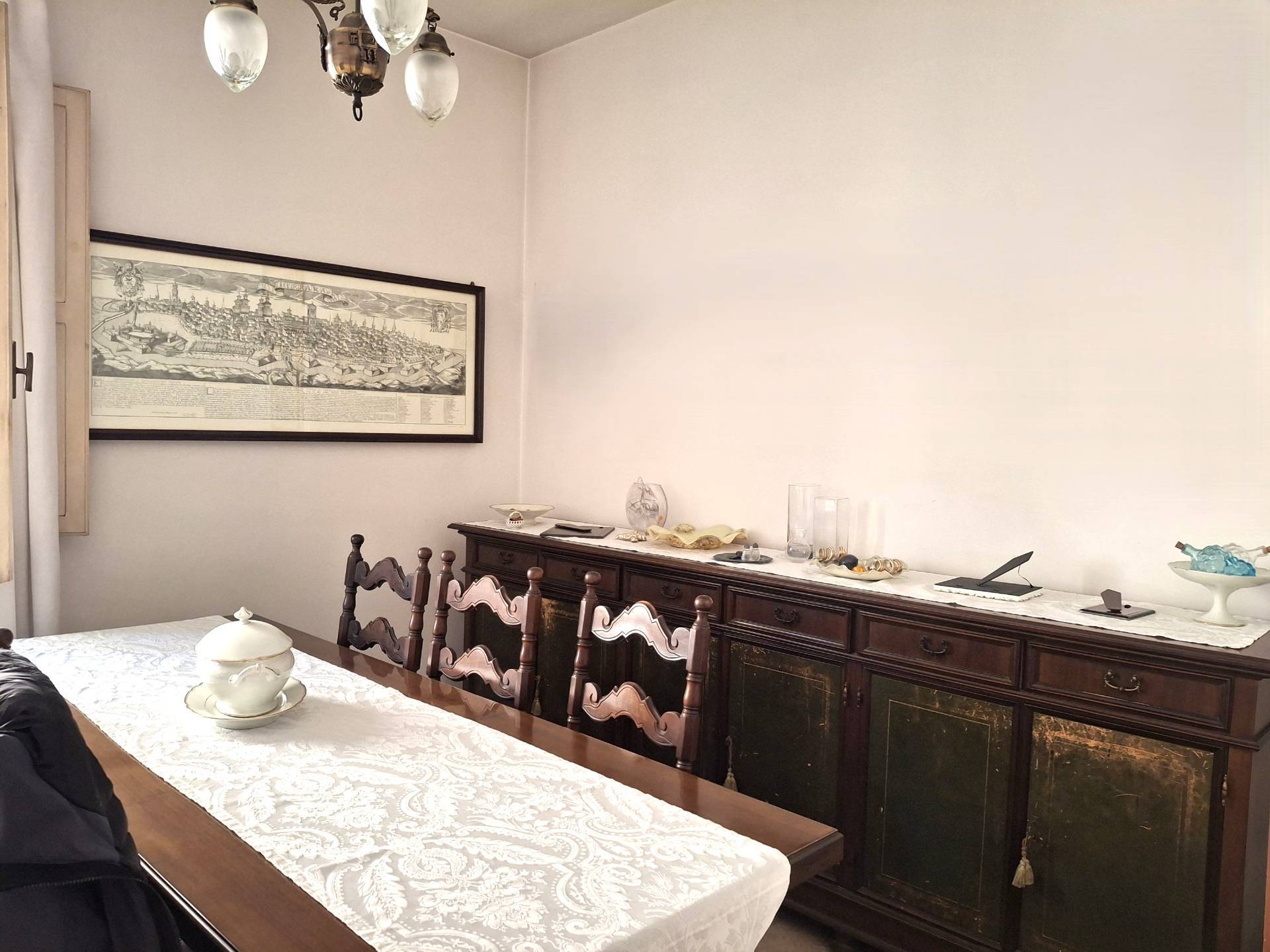 Appartamento in vendita a Ferrara, Entro Mura
