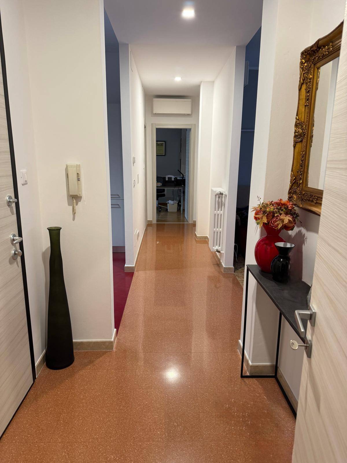 Appartamento in vendita a Ferrara, Centro storico