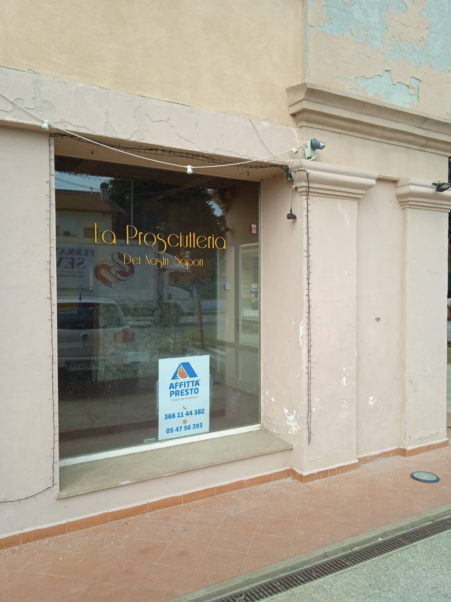 Negozio in affitto a Gambettola, Gambettola