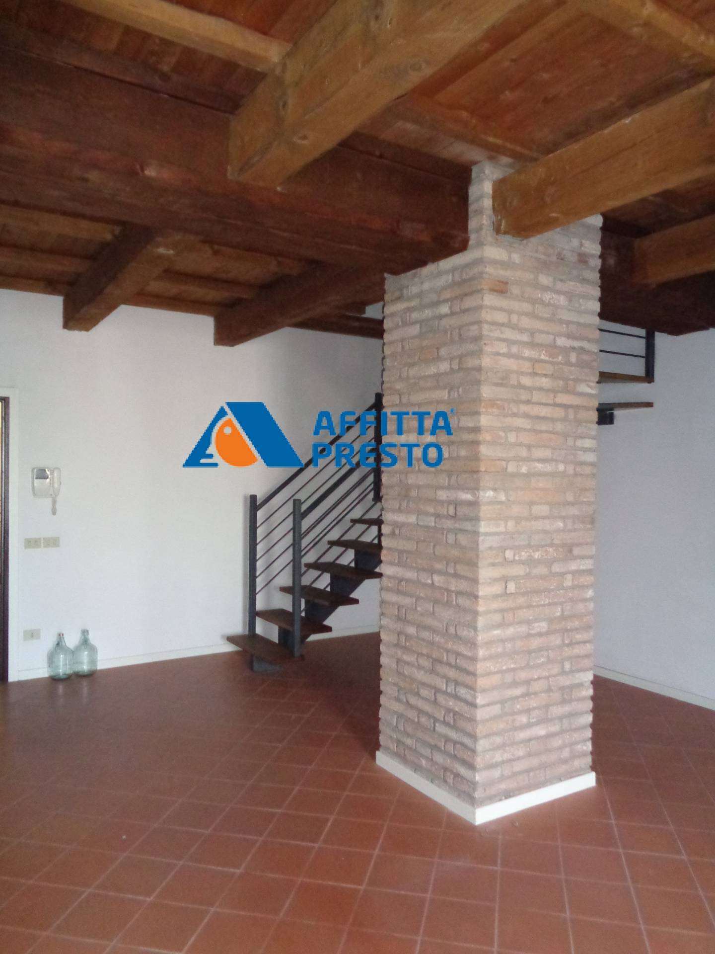Ufficio in affitto a Gambettola, Budrio