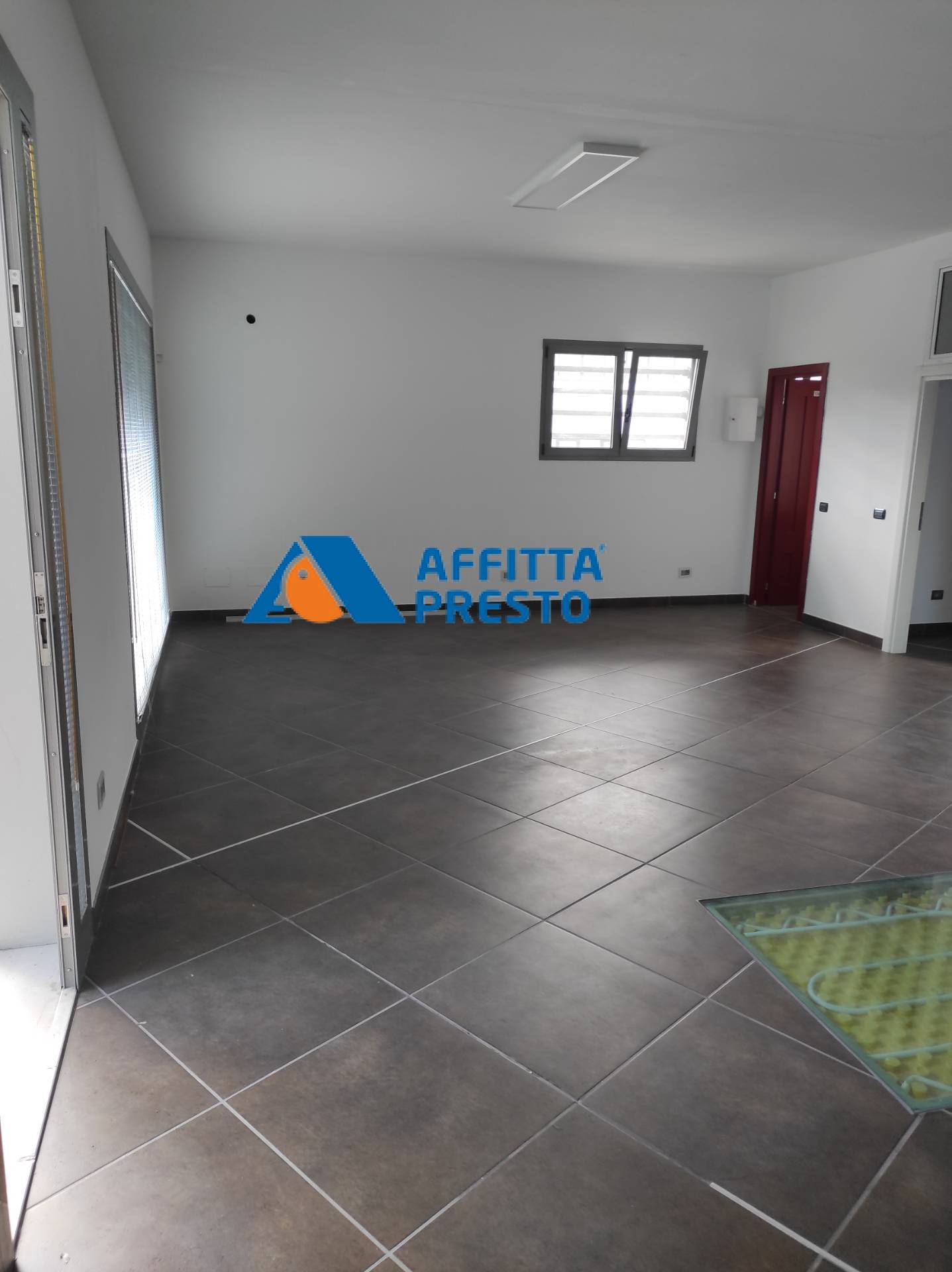 Ufficio in affitto a Savignano sul Rubicone, Cesare
