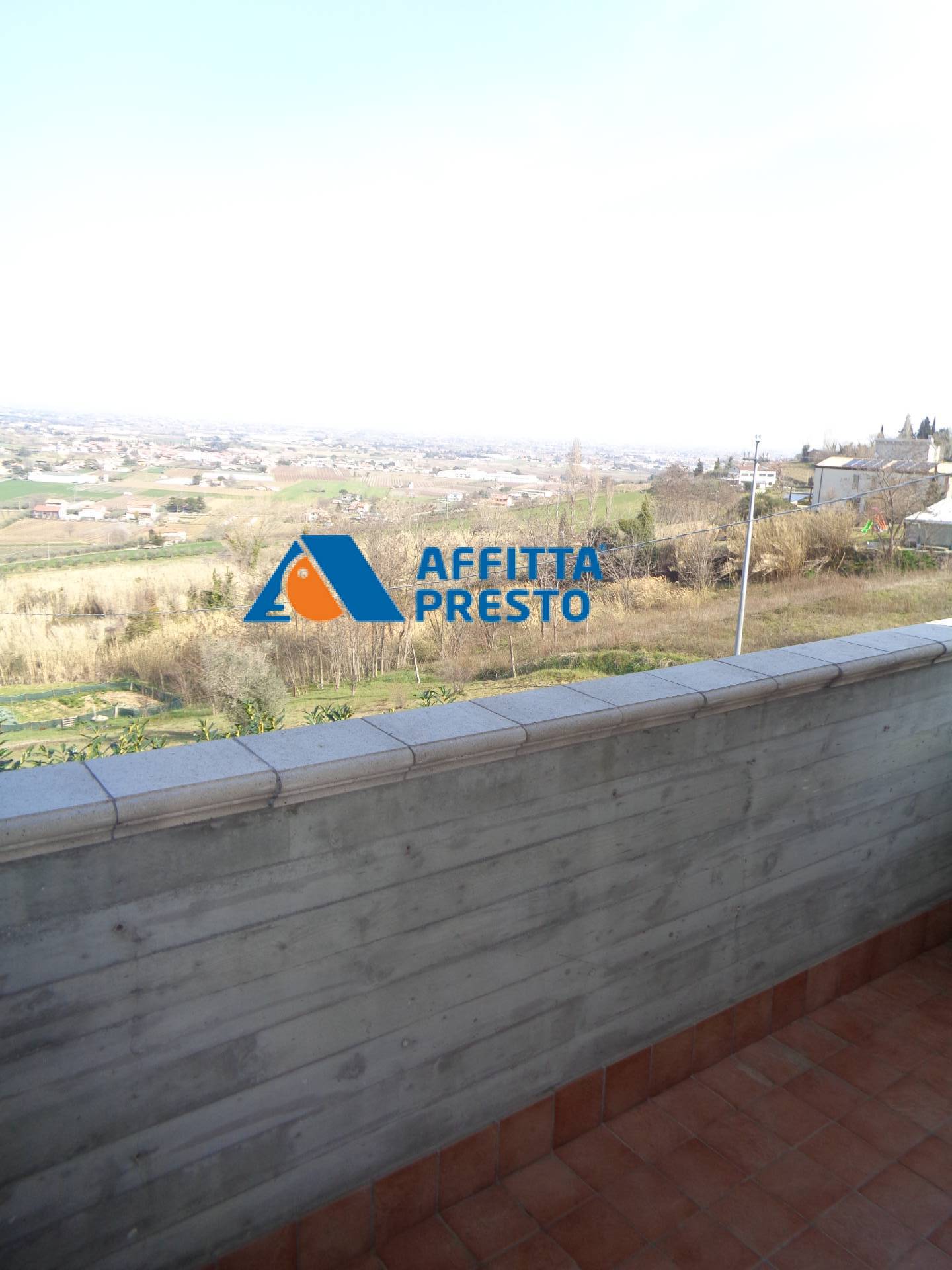 Villetta a schiera in affitto a Montiano, Montiano