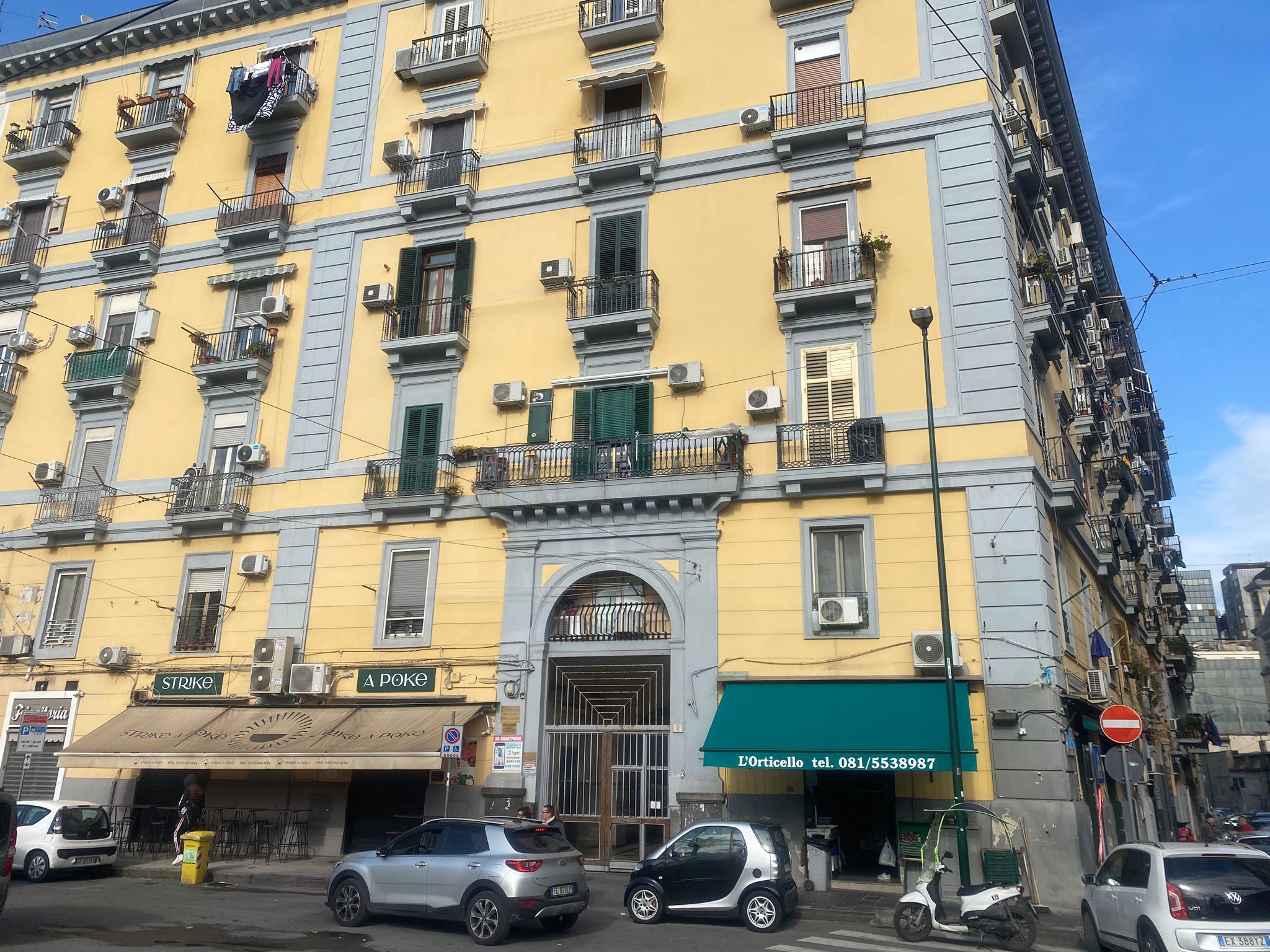 Bilocale ristrutturato a Napoli