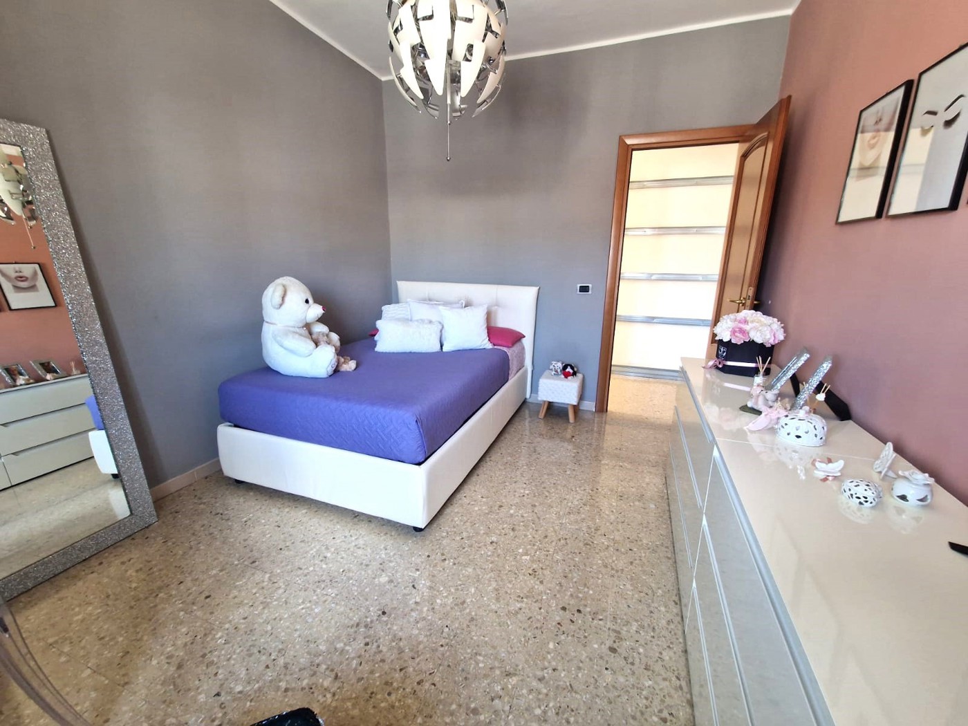 Appartamento in vendita a Napoli