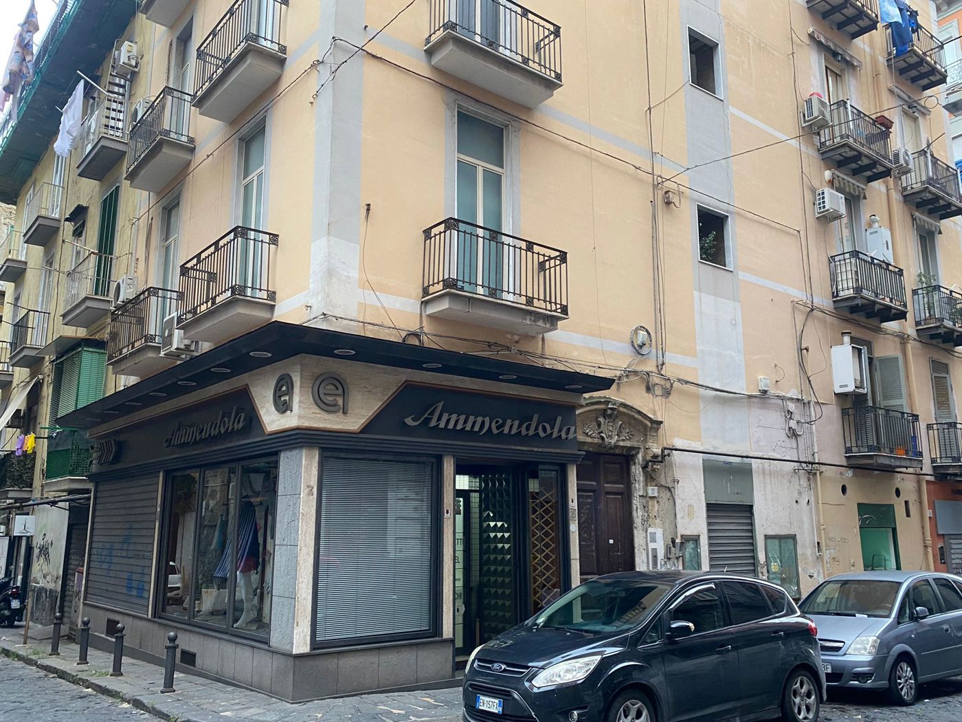 Trilocale in vendita a Napoli