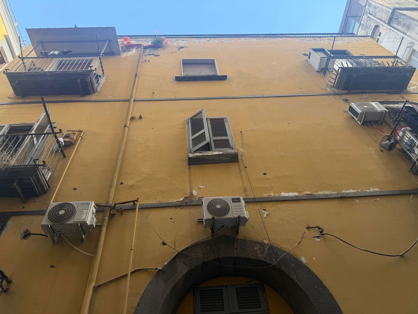 Quadrilocale in vendita a Napoli