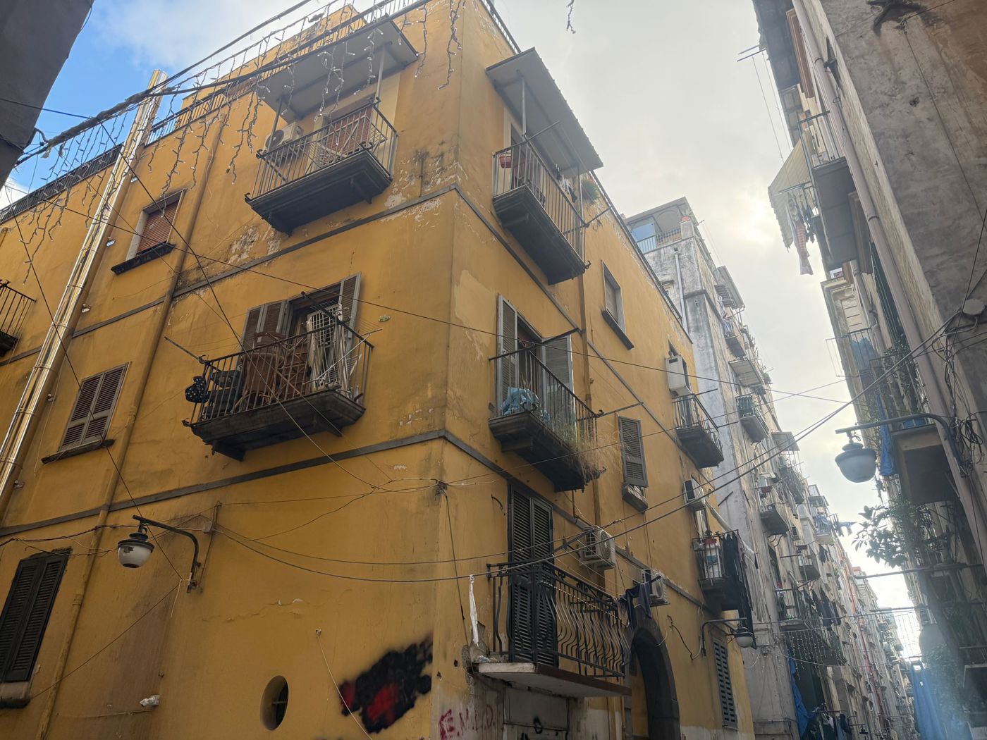 Quadrilocale in vendita a Napoli