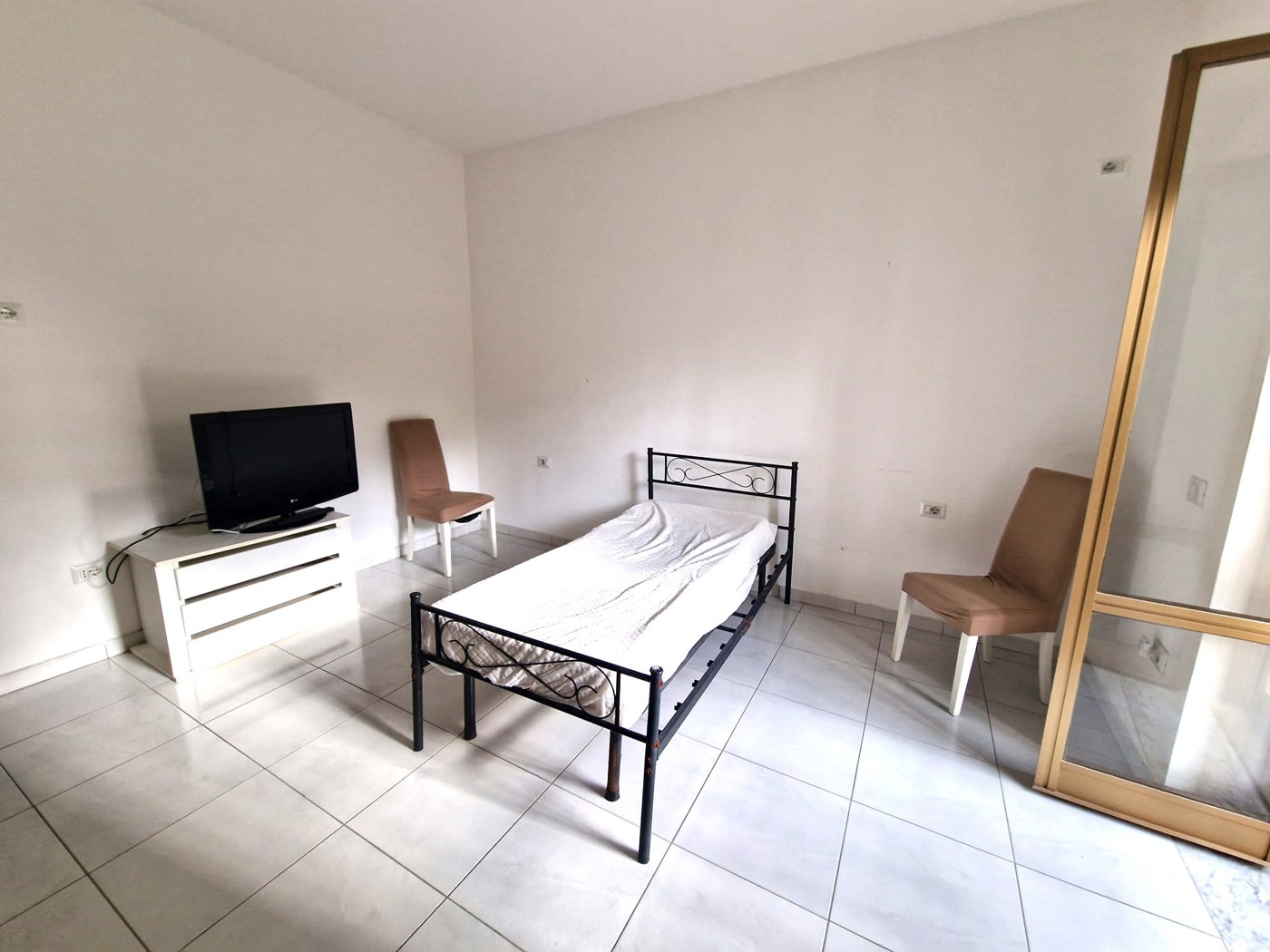 Monolocale in affitto a Napoli