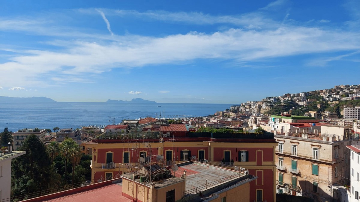 Appartamento ristrutturato a Napoli