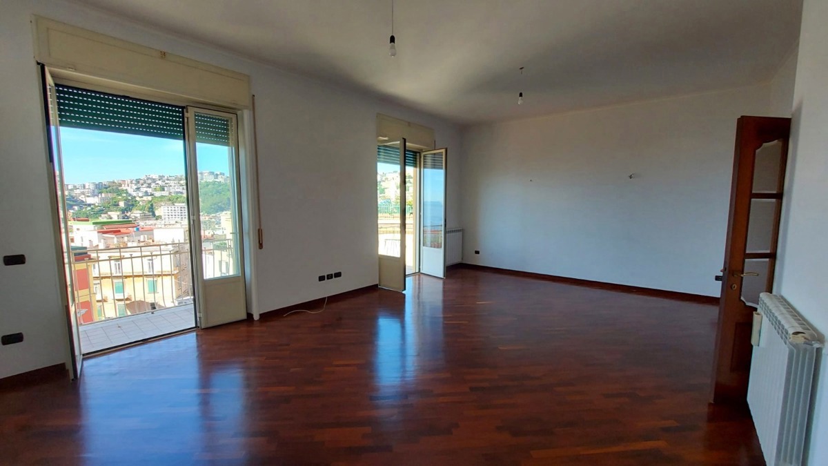 Appartamento ristrutturato a Napoli