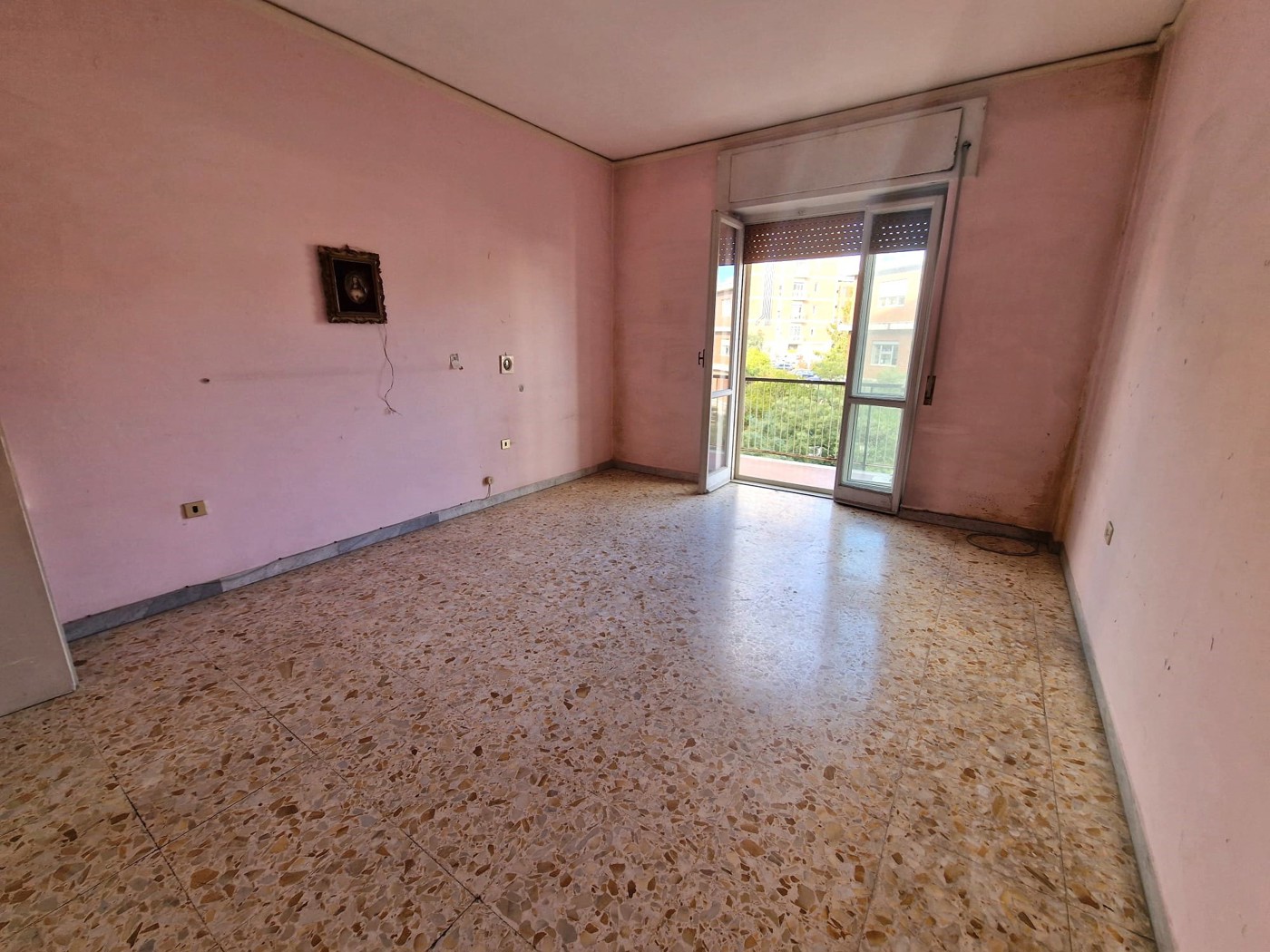 Quadrilocale da ristrutturare a Napoli