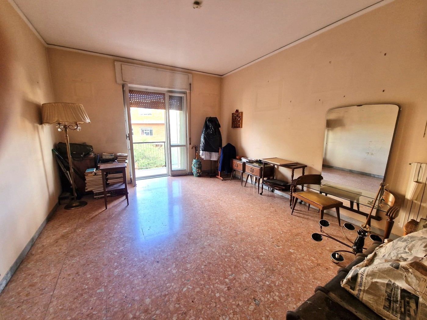 Quadrilocale da ristrutturare a Napoli