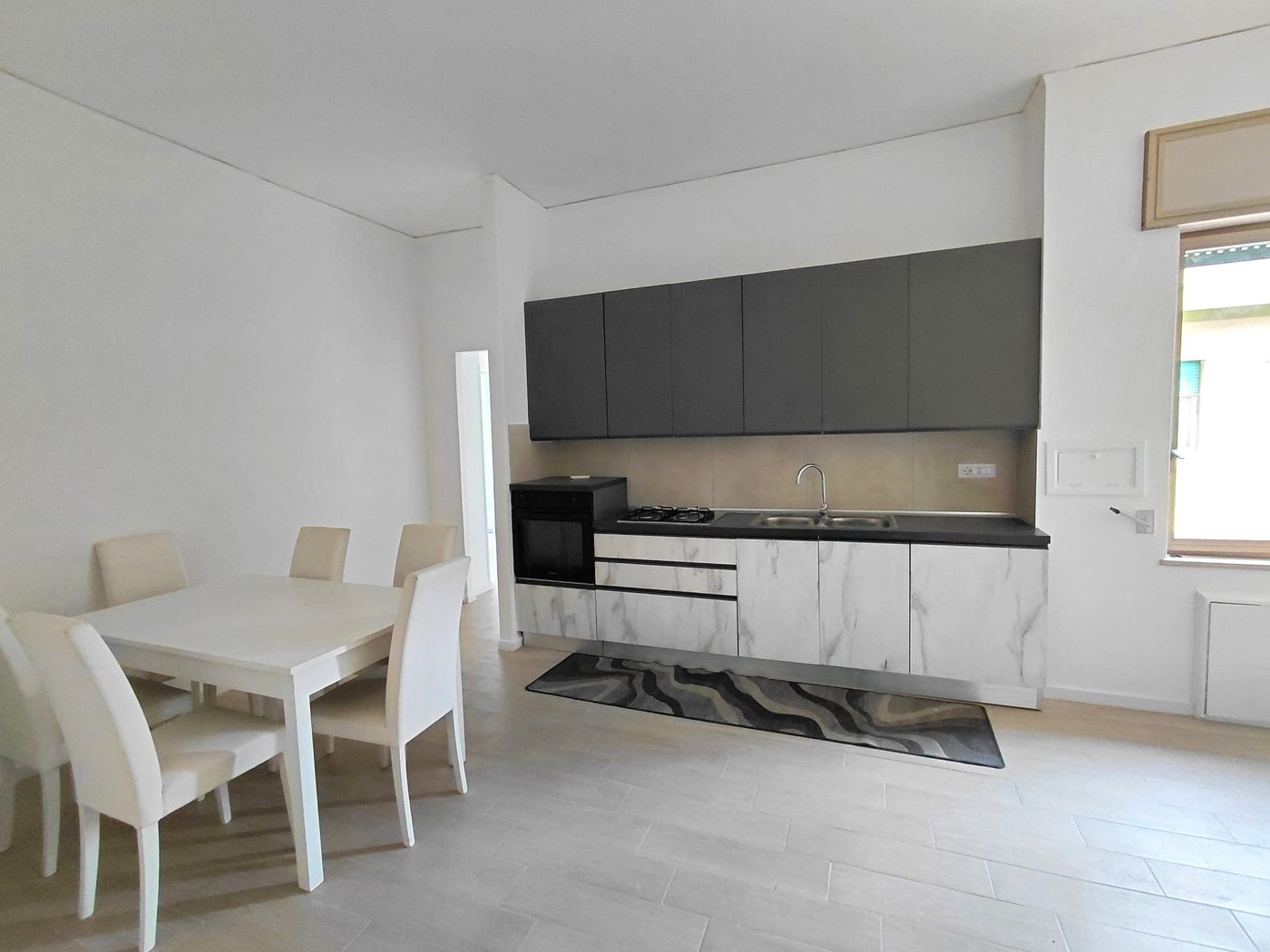 Bilocale arredato in affitto a Napoli