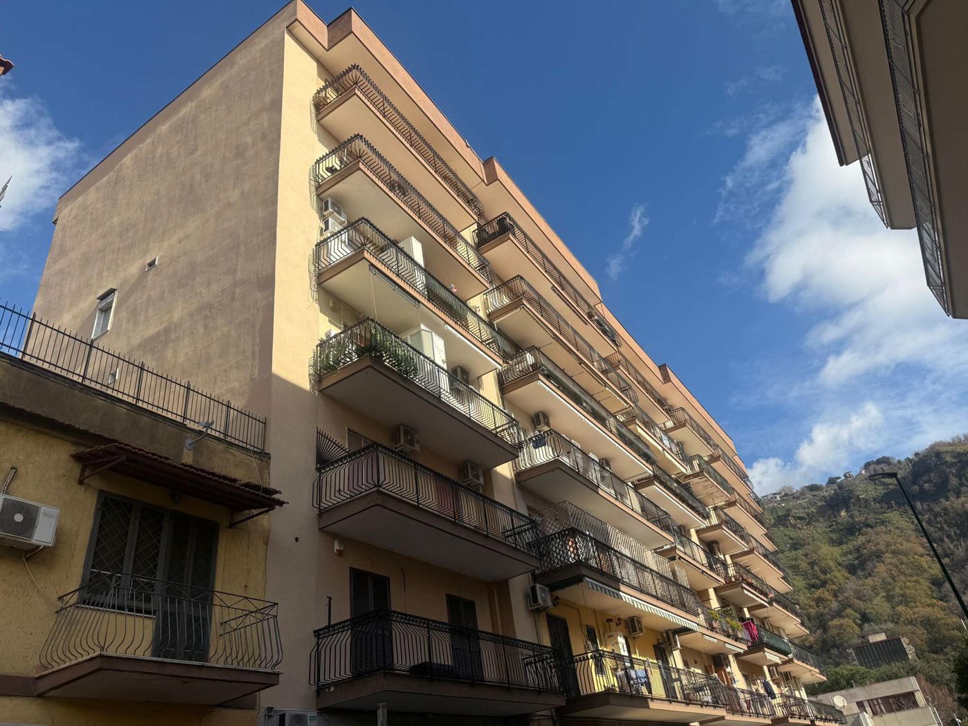 Appartamento in vendita a Napoli