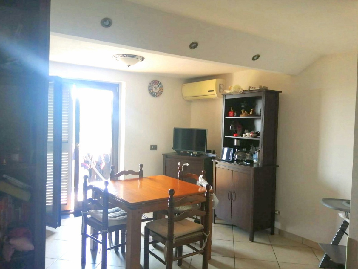 Trilocale arredato in affitto a Marano di Napoli