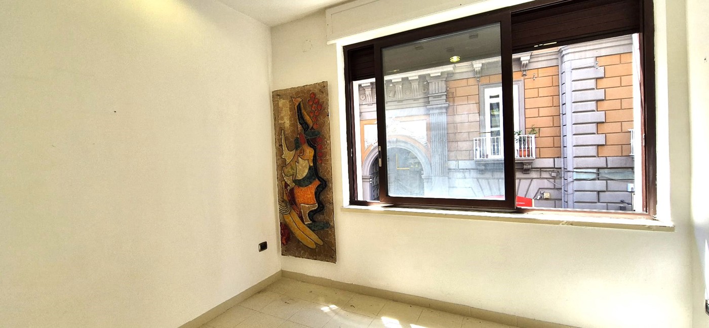 Ufficio in affitto a Napoli