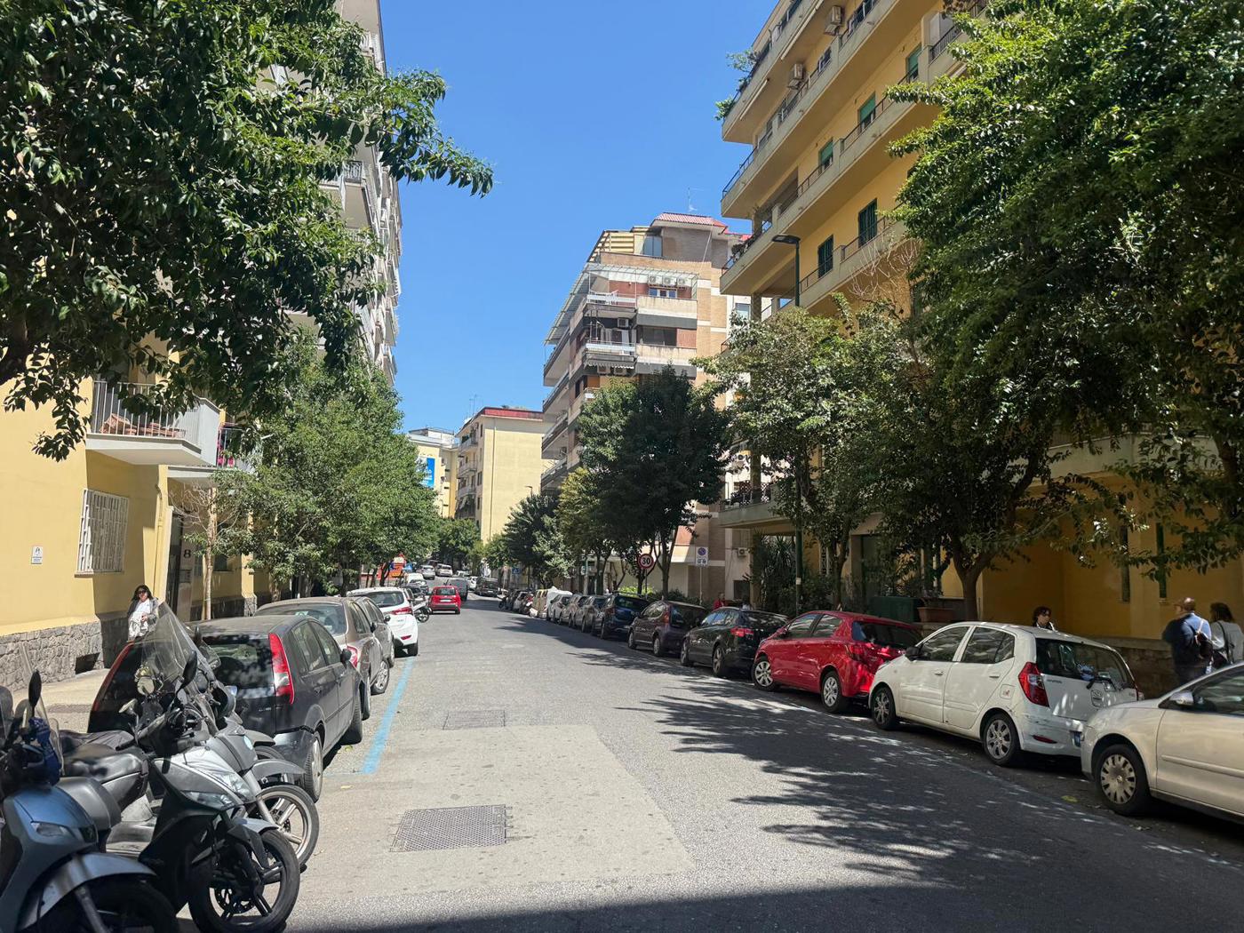 Quadrilocale in vendita a Napoli