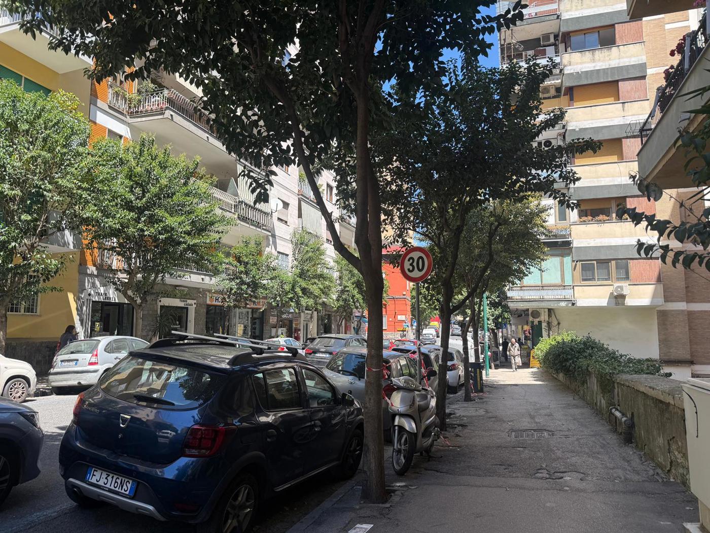 Quadrilocale in vendita a Napoli