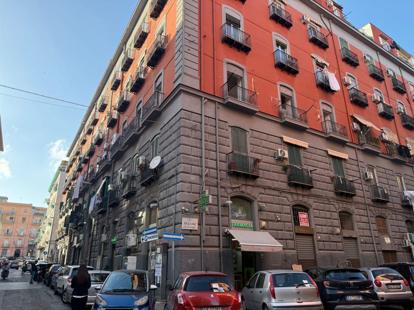 Quadrilocale in vendita a Napoli