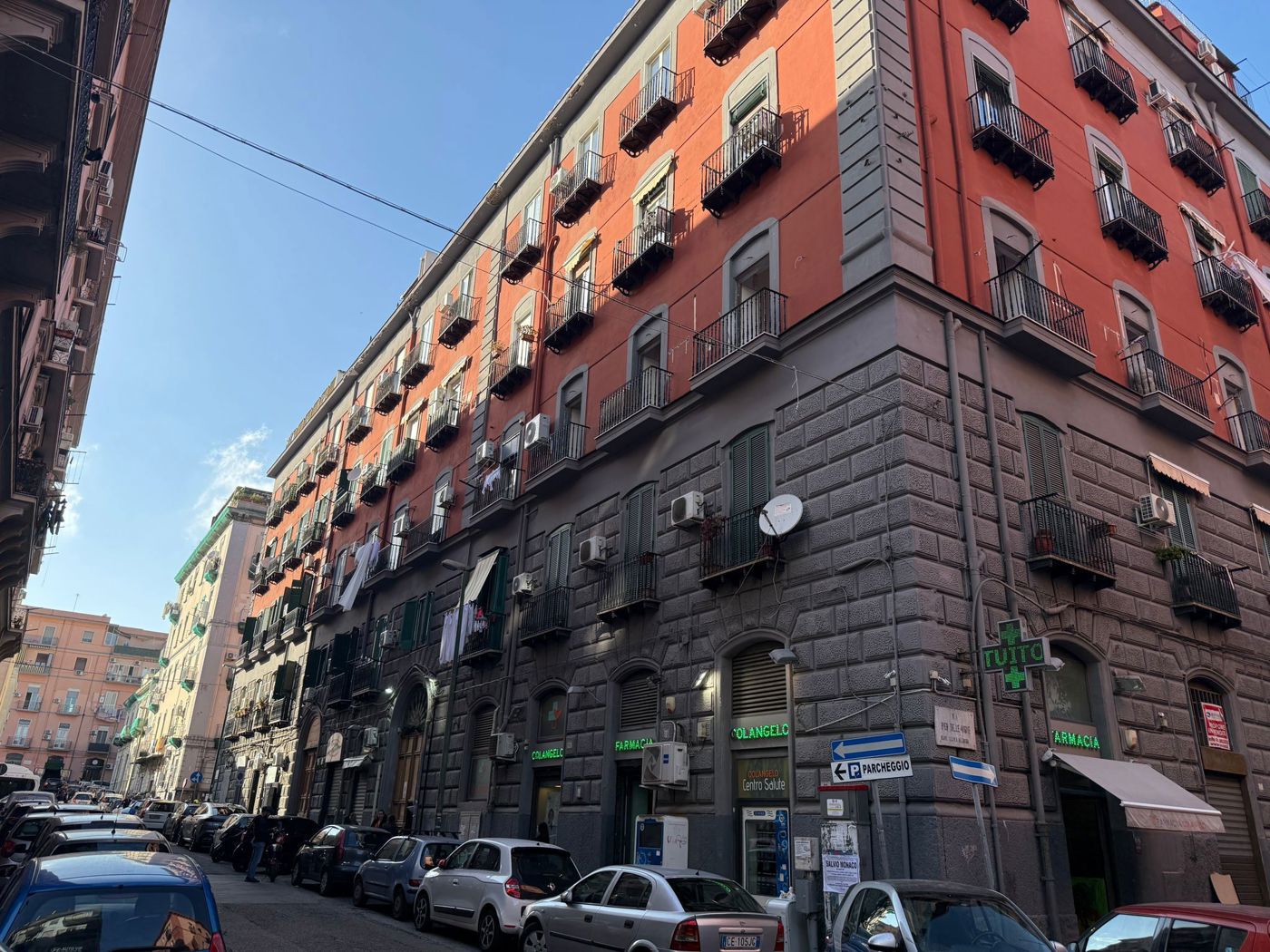 Quadrilocale in vendita a Napoli