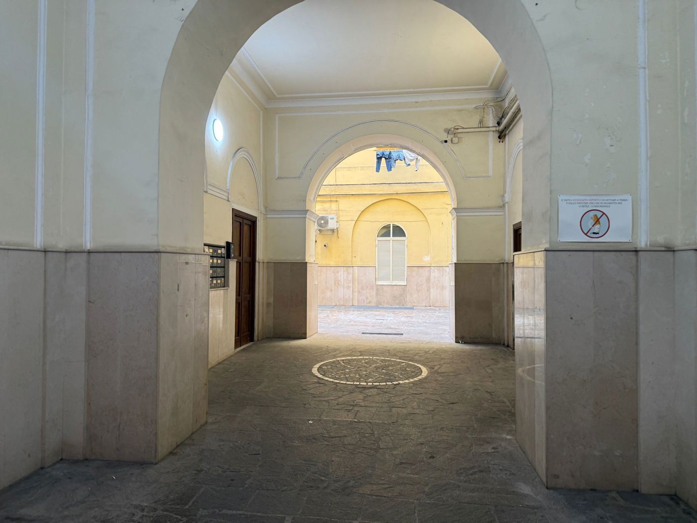 Quadrilocale in vendita a Napoli