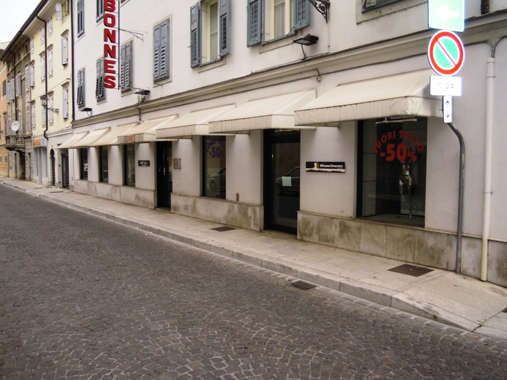 Negozio in affitto a Gorizia, Centro storico