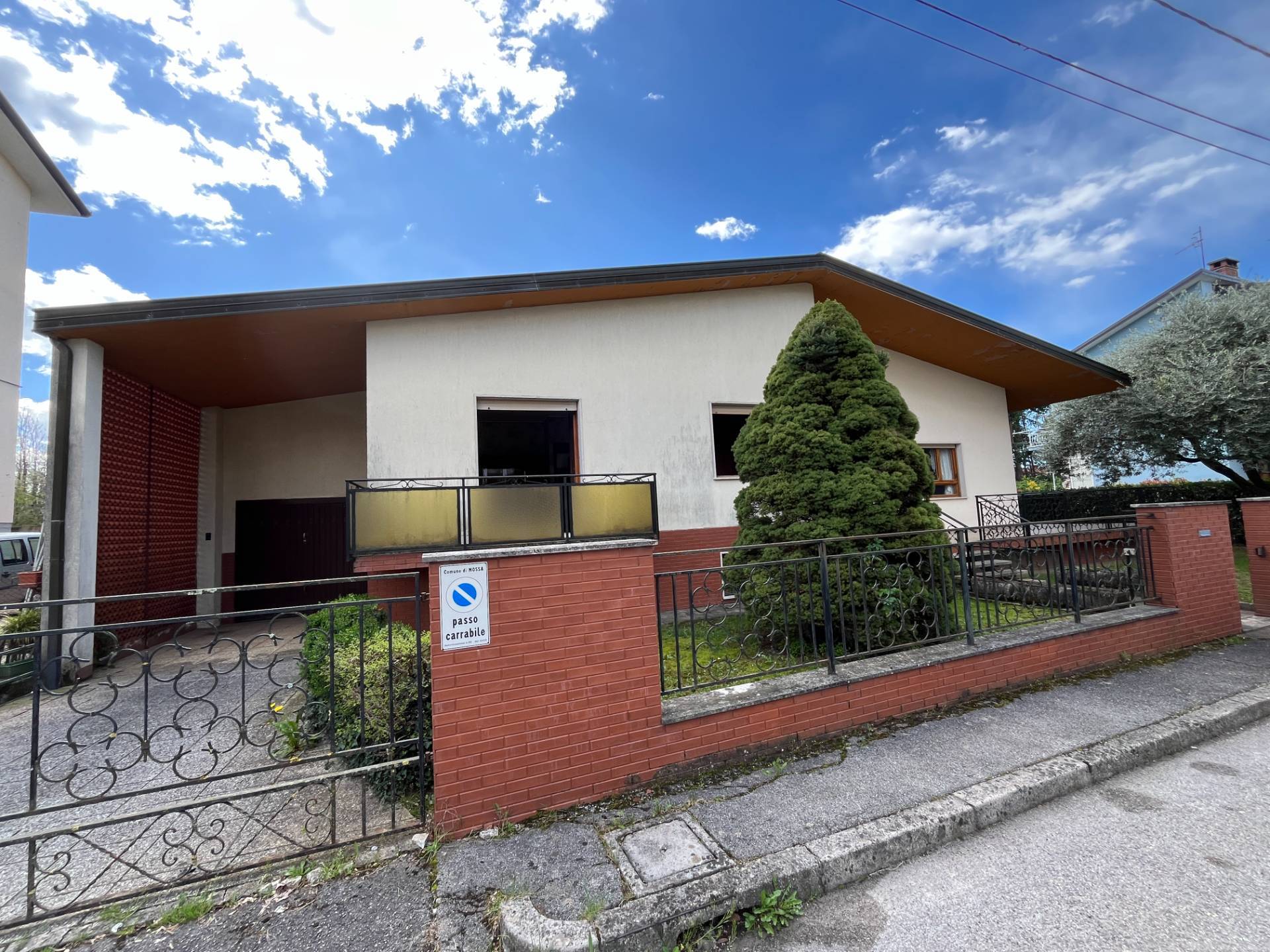 Casa indipendente in vendita a Mossa