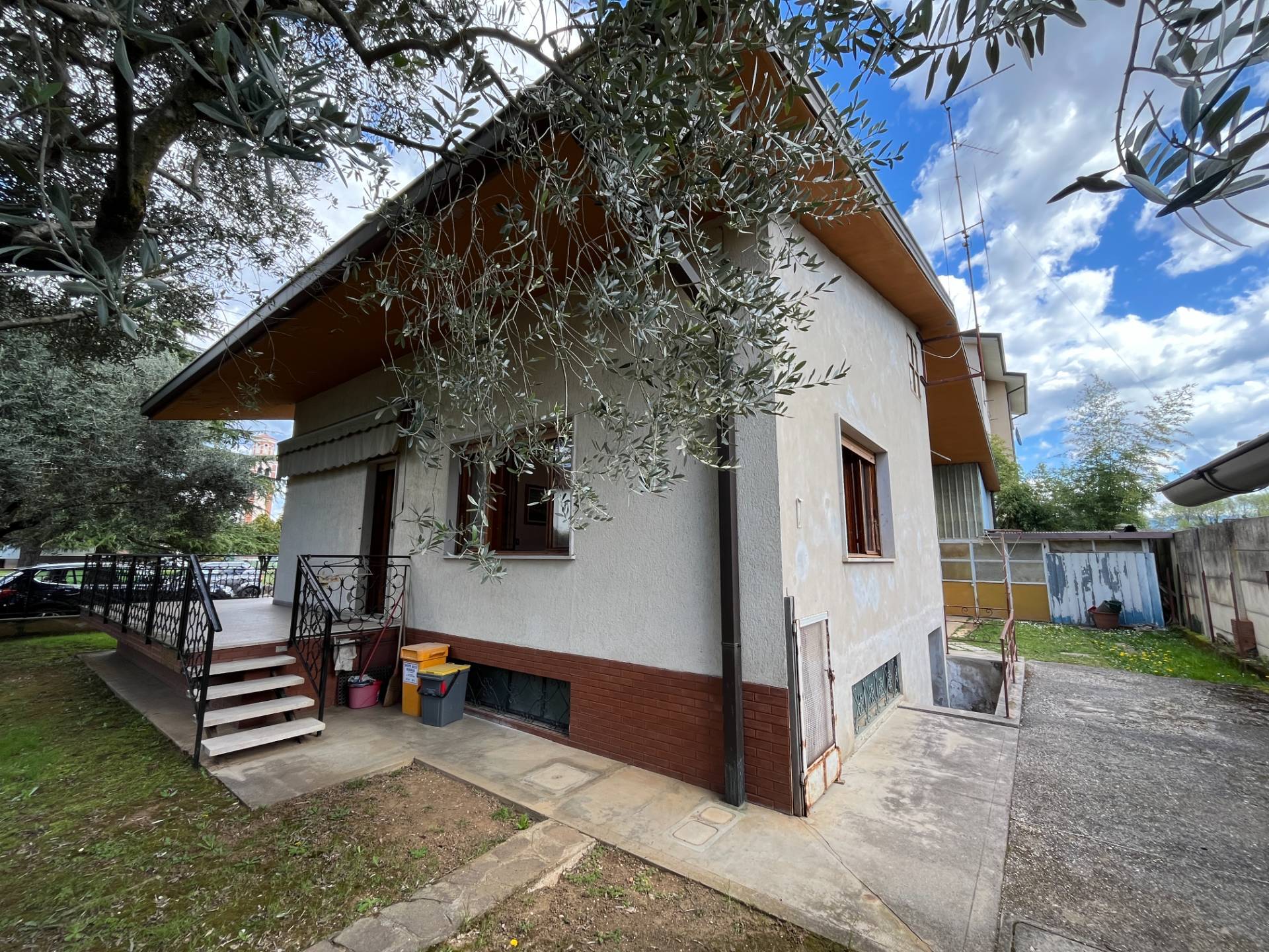 Casa indipendente in vendita a Mossa