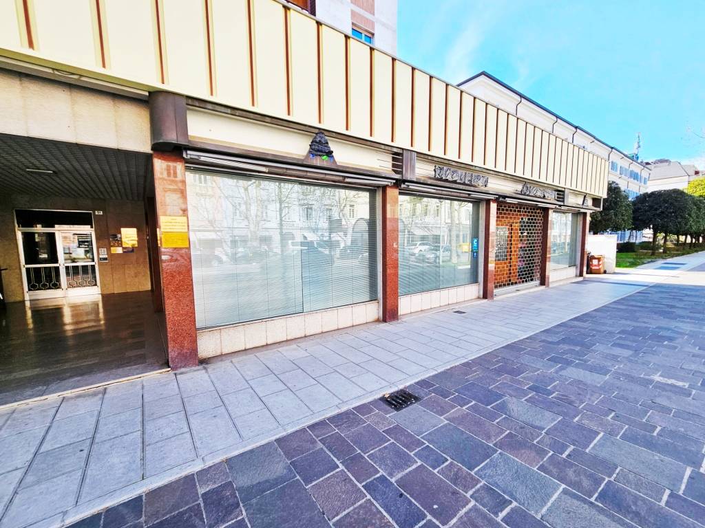 Negozio in vendita a Gorizia