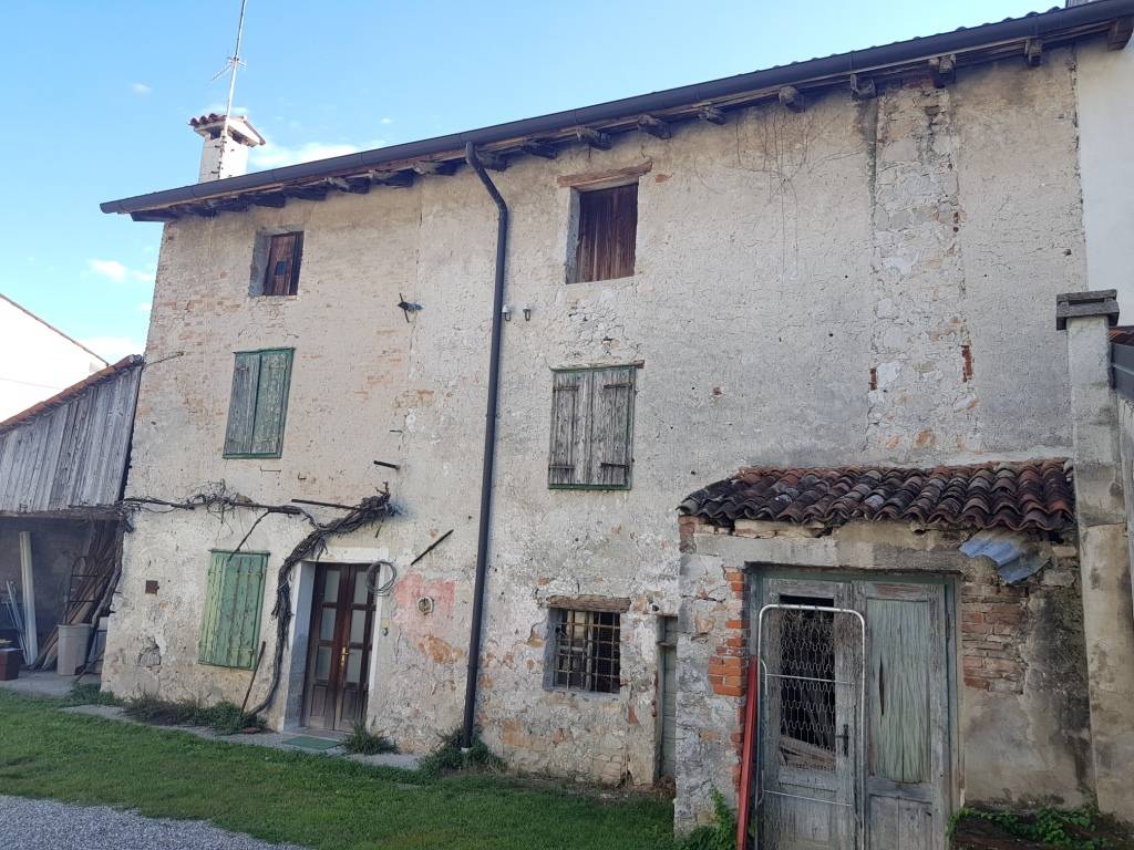 Casa in linea in vendita a Mariano del Friuli
