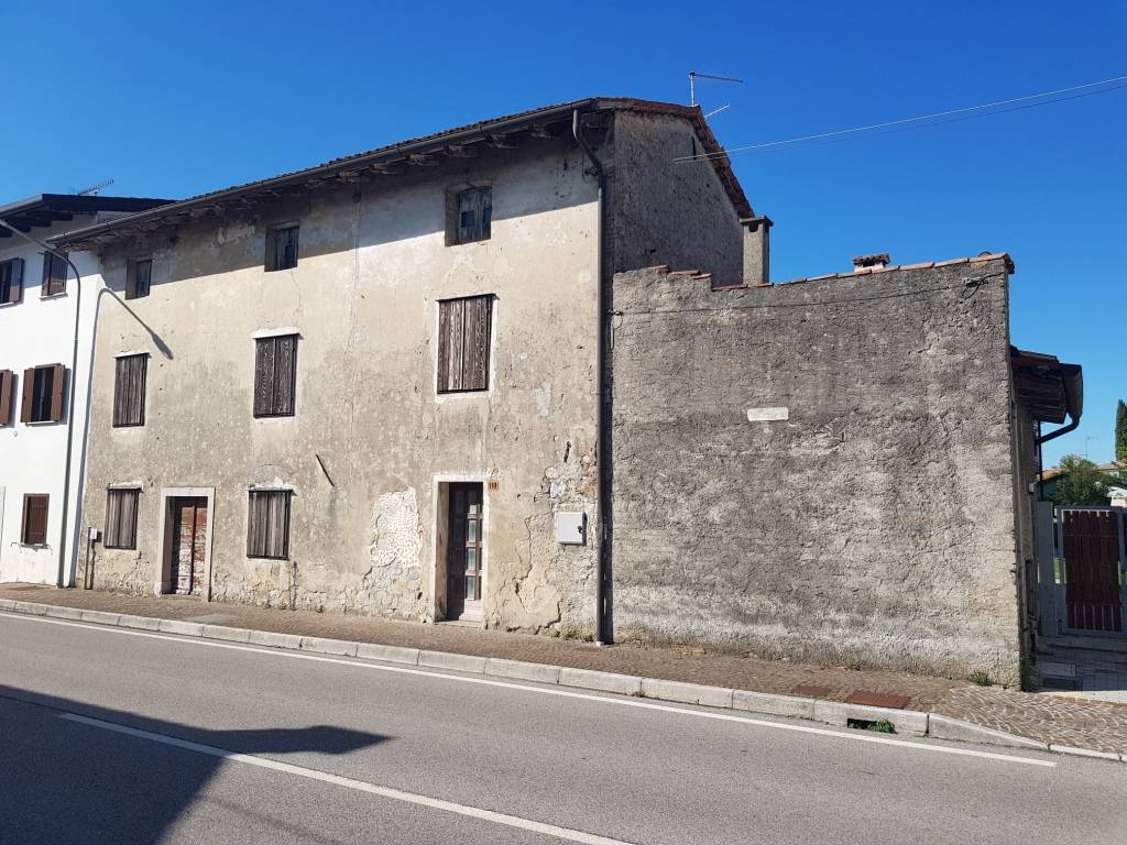 Casa in linea in vendita a Mariano del Friuli
