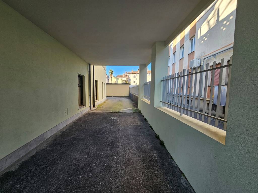 Box o garage in vendita a Gorizia
