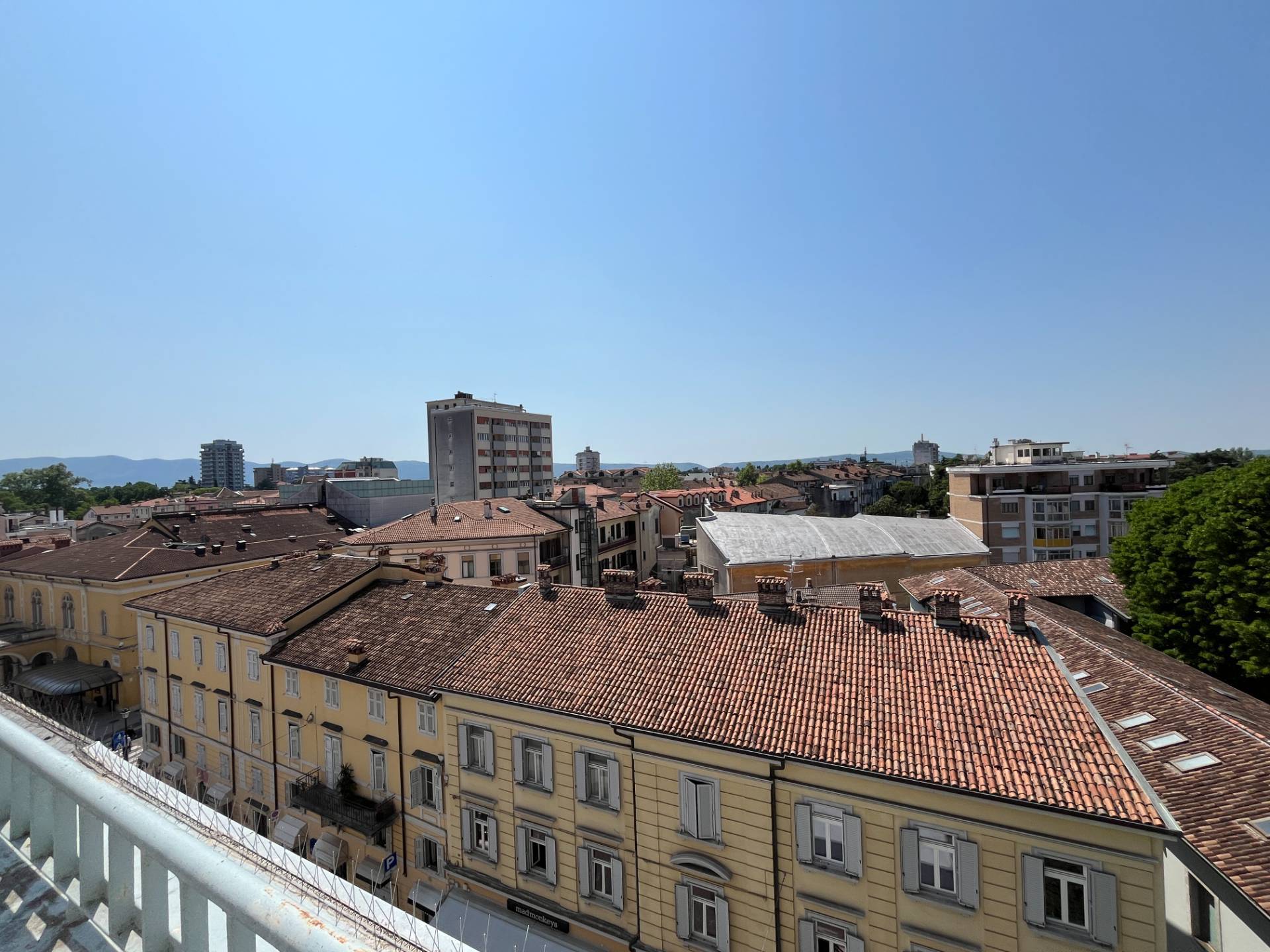 Attico in vendita a Gorizia, Centro storico
