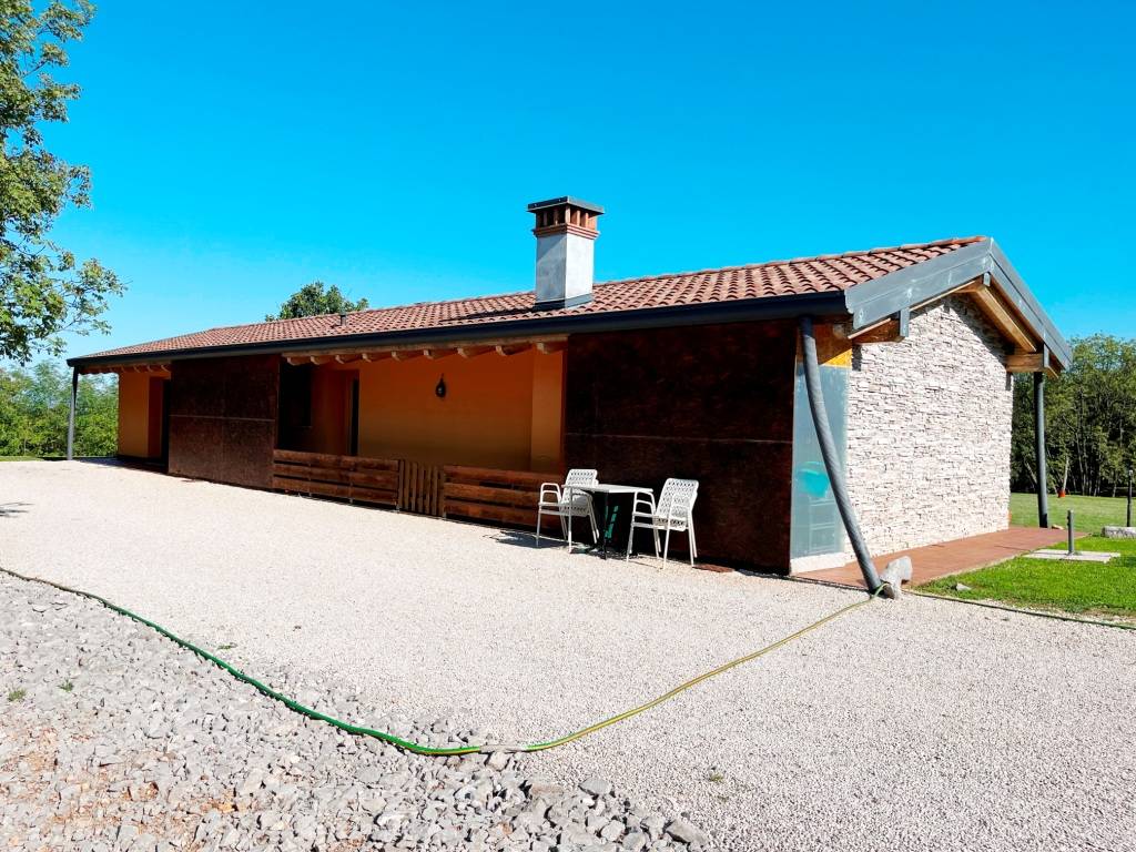 Stabile intero in vendita a Sagrado, San Martino del Carso