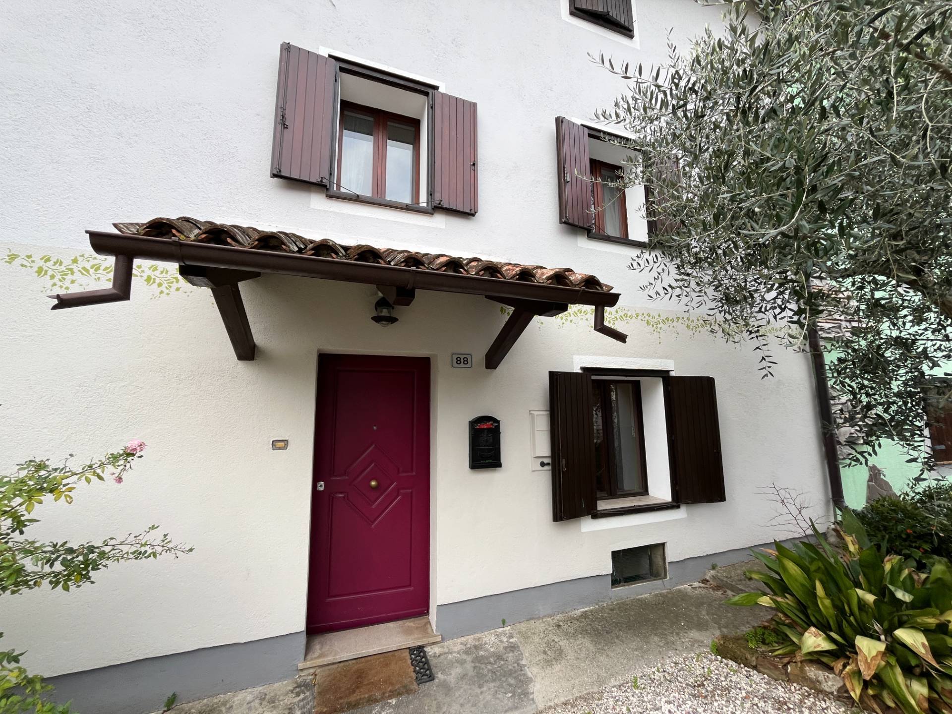 Casa in linea in vendita a Farra d'Isonzo