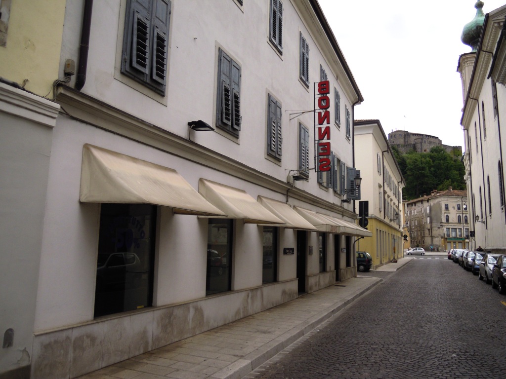 Negozio in affitto a Gorizia, Centro storico