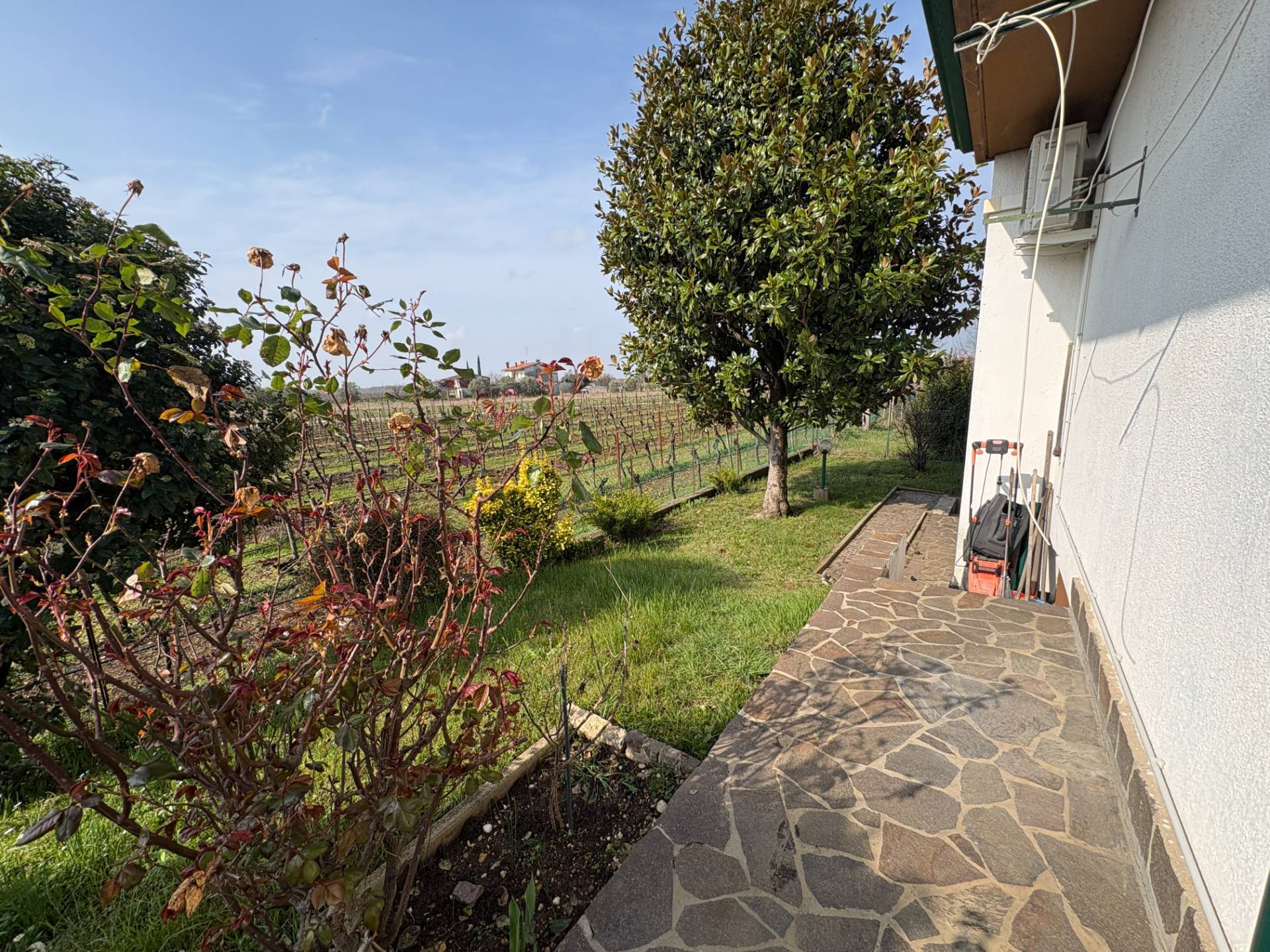 Appartamento in vendita a Cormons, Brazzano