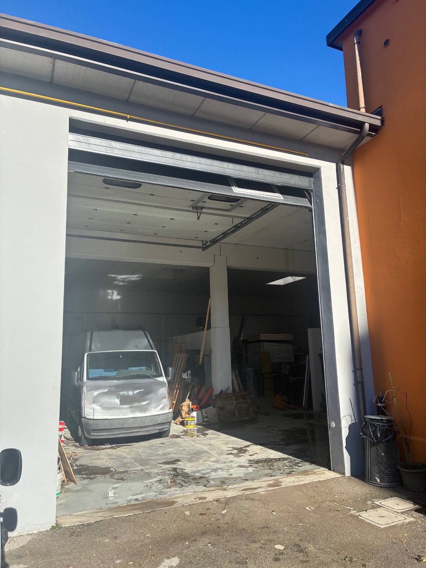 Deposito in vendita a Gorizia