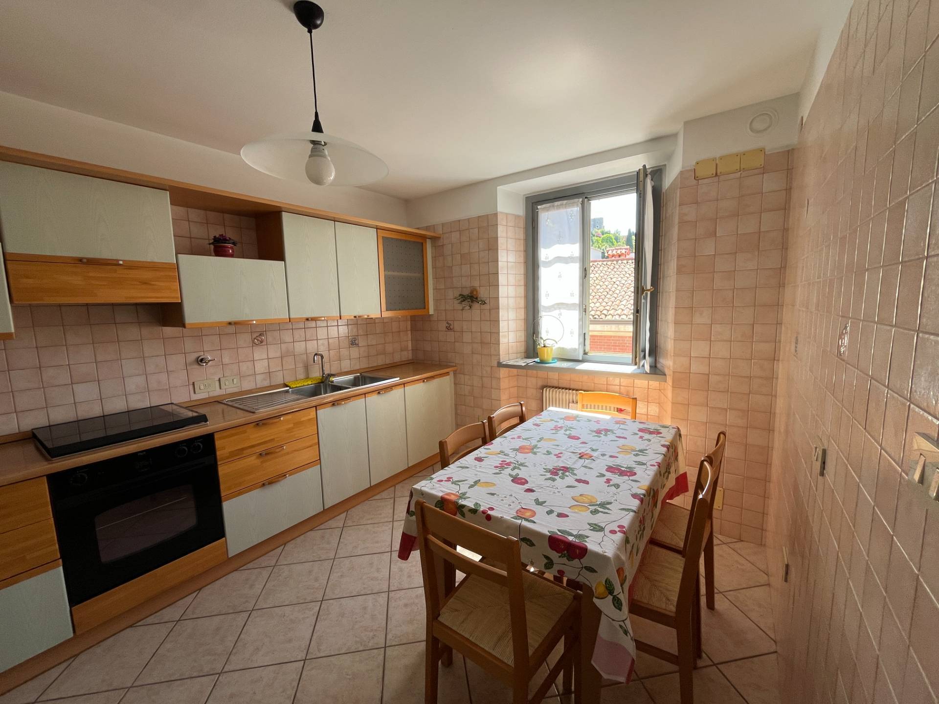 Appartamento in vendita a Gorizia, Centro storico