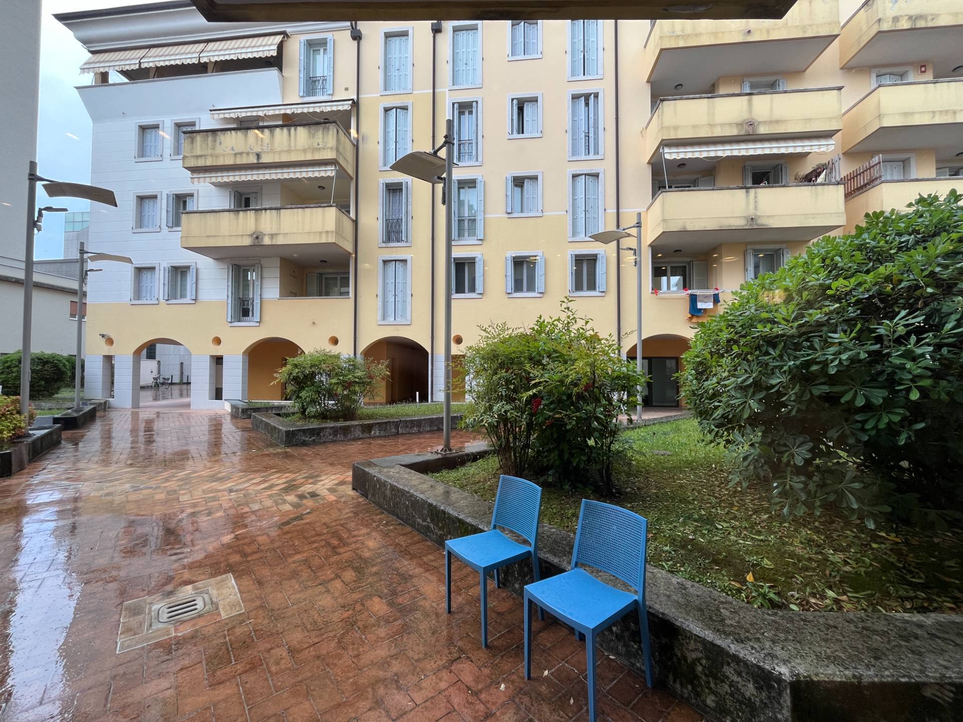 Azienda commerciale in vendita a Gorizia, Centro storico