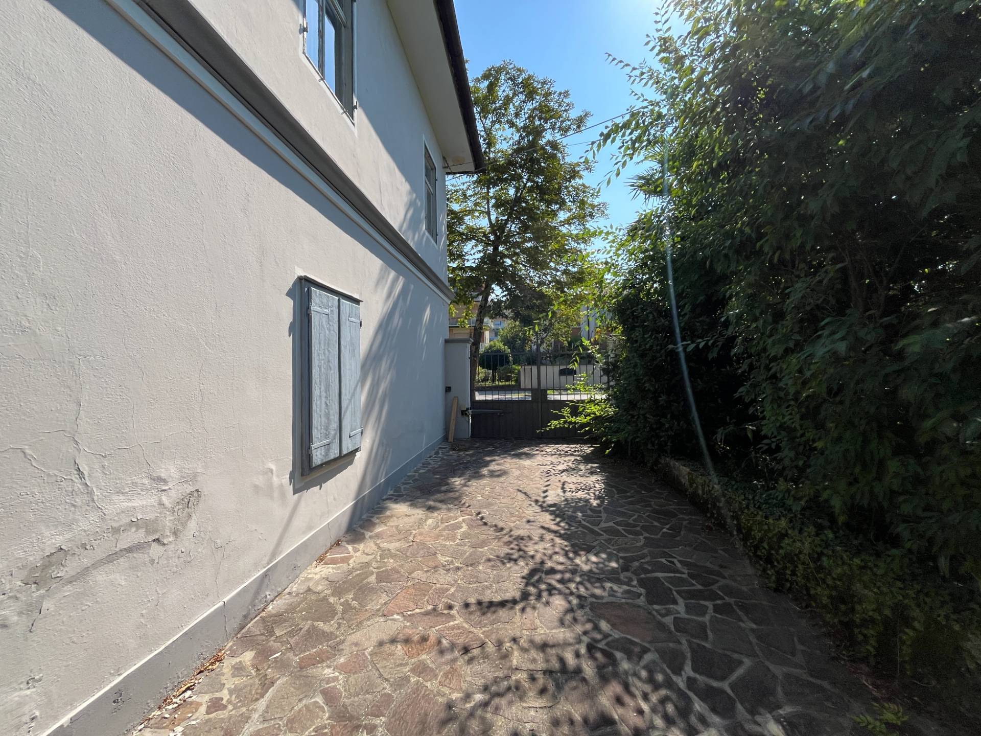 Bifamiliare in vendita a Gorizia
