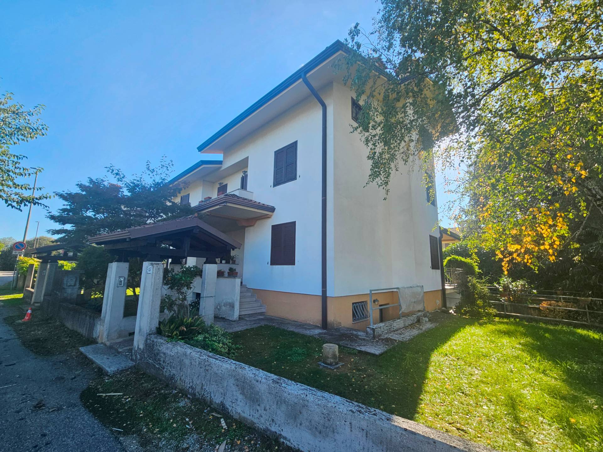 Villa a schiera di testa in vendita a Gorizia