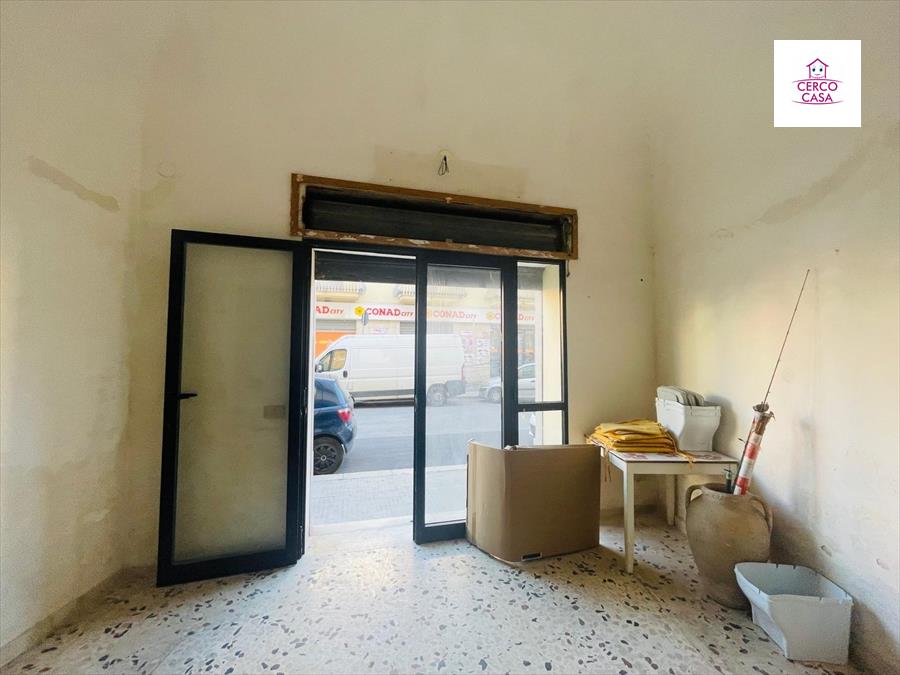 Attivit commerciale in vendita in via orti, Trapani