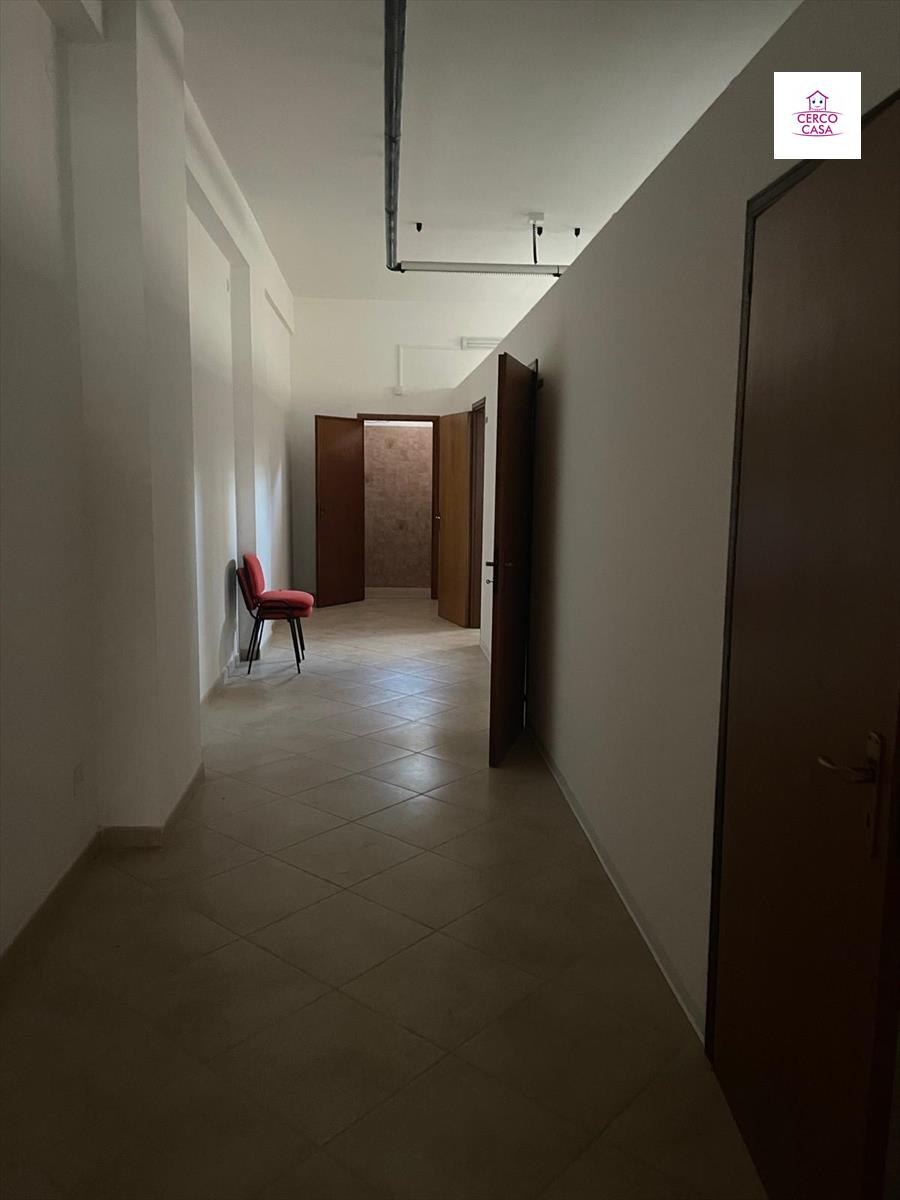 Ufficio in affitto in via cesaro', Erice