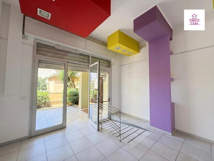 Attivit� commerciale in vendita in via manzoni, Erice