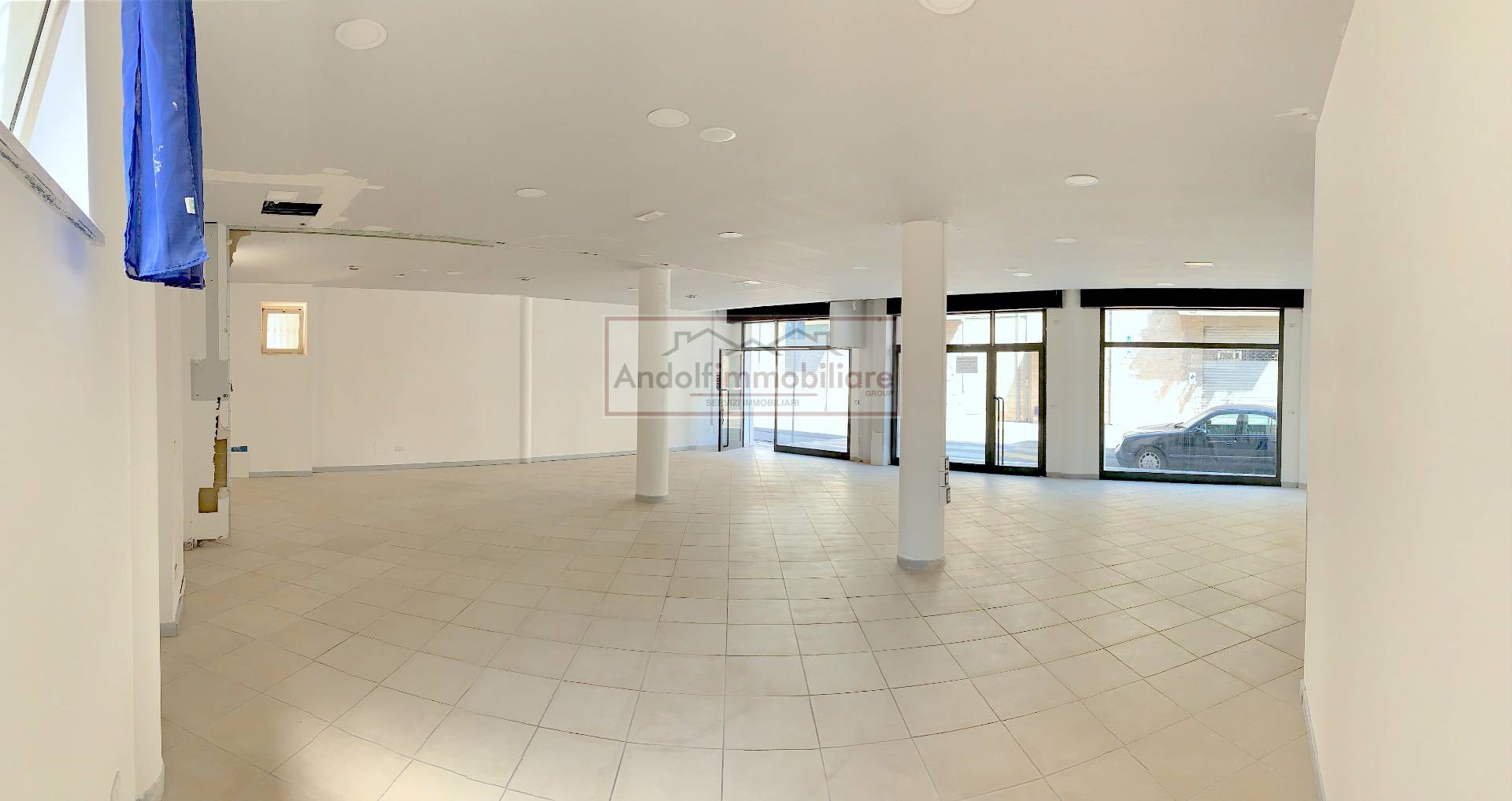 Locale commerciale in affitto a Fondi