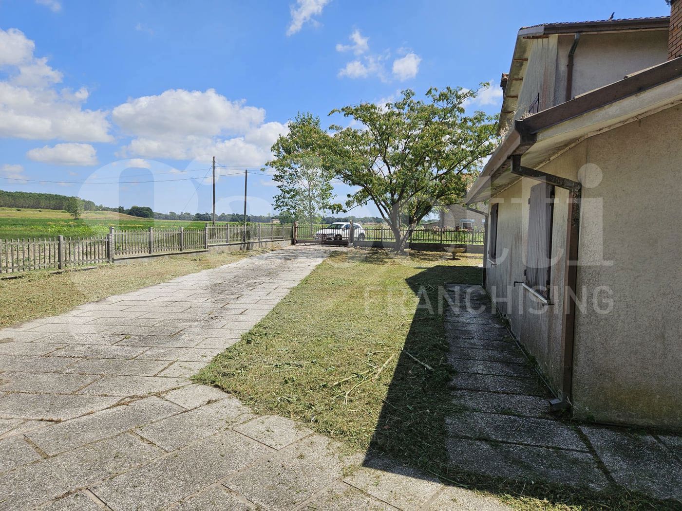 Villa con giardino a Mesola