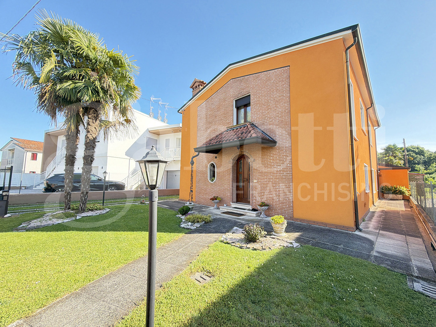 Villa Bifamiliare con giardino a Piove di Sacco