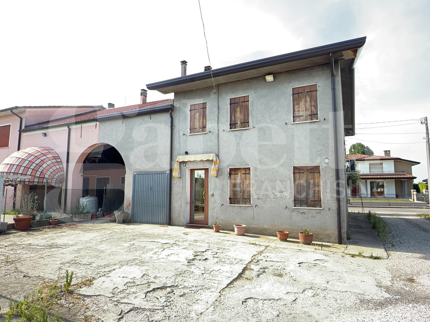Villa con giardino a Arzergrande