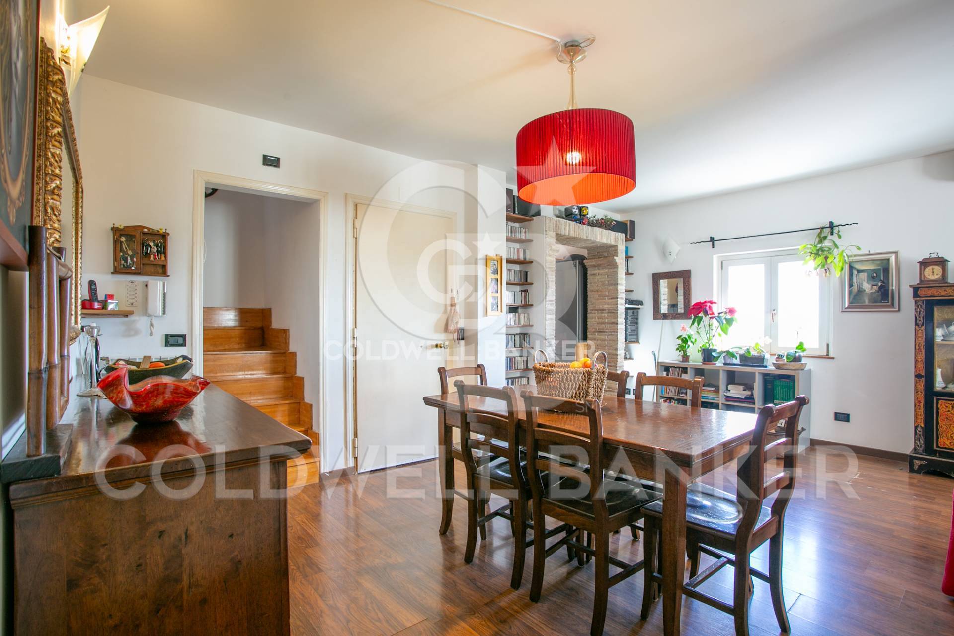 4 o pi locali in vendita a Anguillara Sabazia